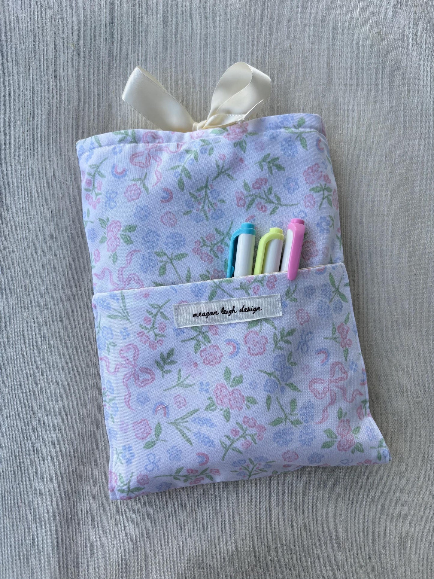 Pink and Blue Bow/Floral Book Sleeve | Kindle Cover | Book Cover | Trendy Bookish Gift | Gift | Medium Sized Book Cover